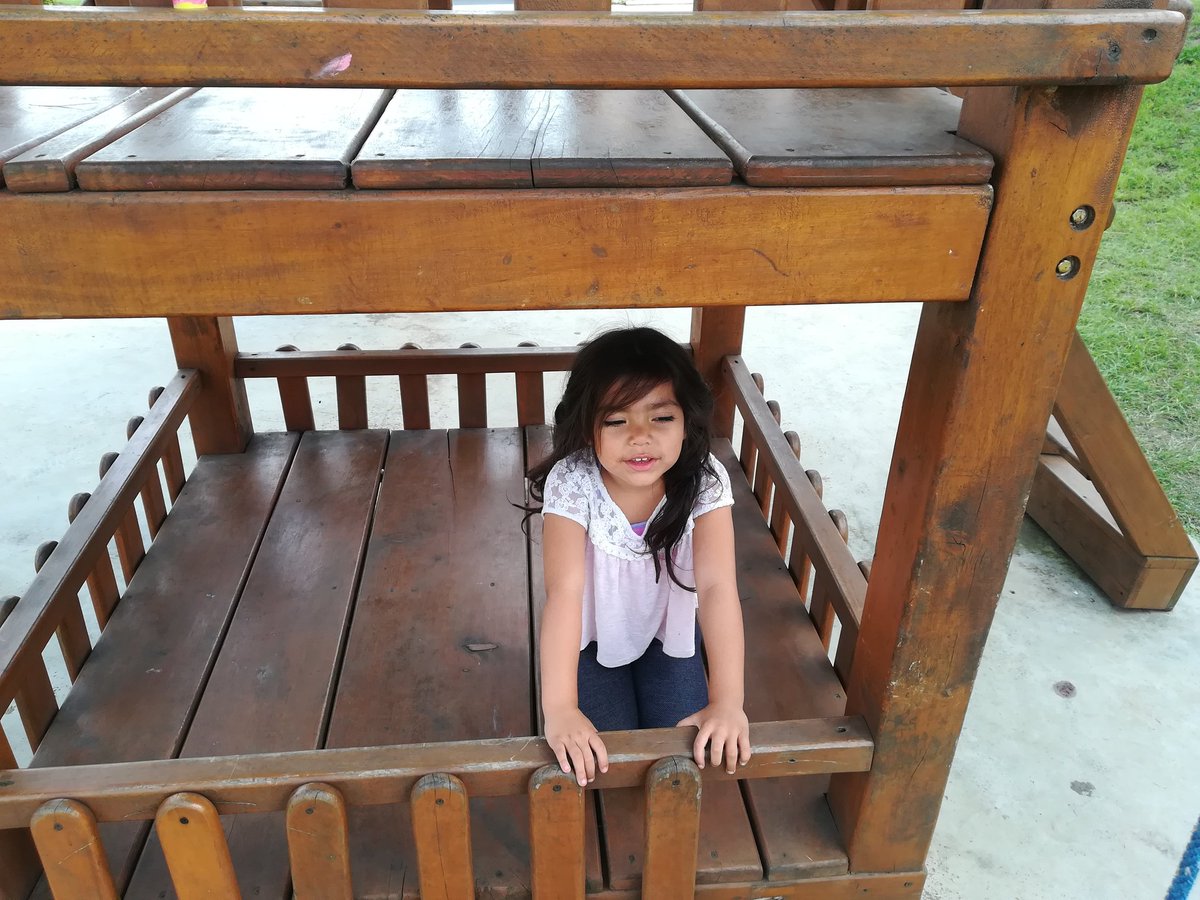chipus04's tweet photo. Leah https://t.co/VqG6aRKY3X