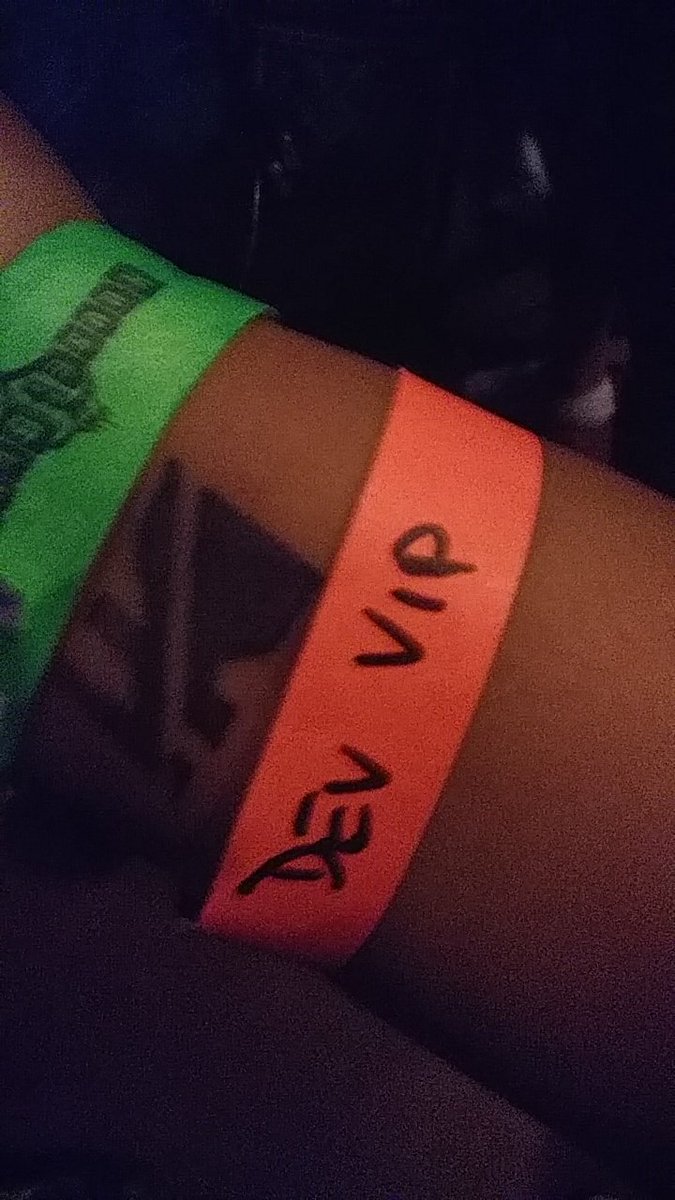 graysonsgirl93's tweet photo. #askdevin i know when you saw my tatt you loved it but how do it feel to know your always with me and that your my reason to always stay positive and smile๐โค
P.s. i miss you hope you come back to Dallas Texas again soon๐ @DevinHayes https://t.co/pqGRHv3CII