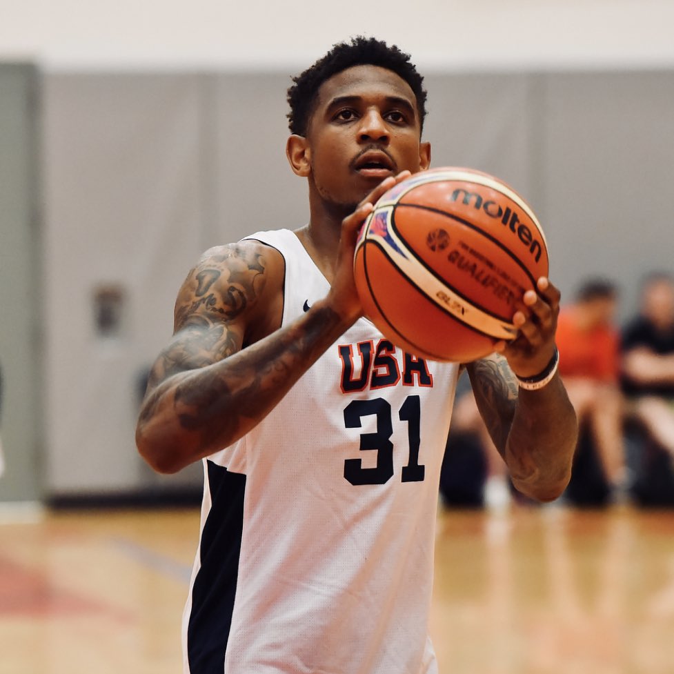 🇺🇸 @xaviermunford gets ready to rep @usabasketball at the World Cup Qualifiers!! https://t.co/qIg3TgFfid