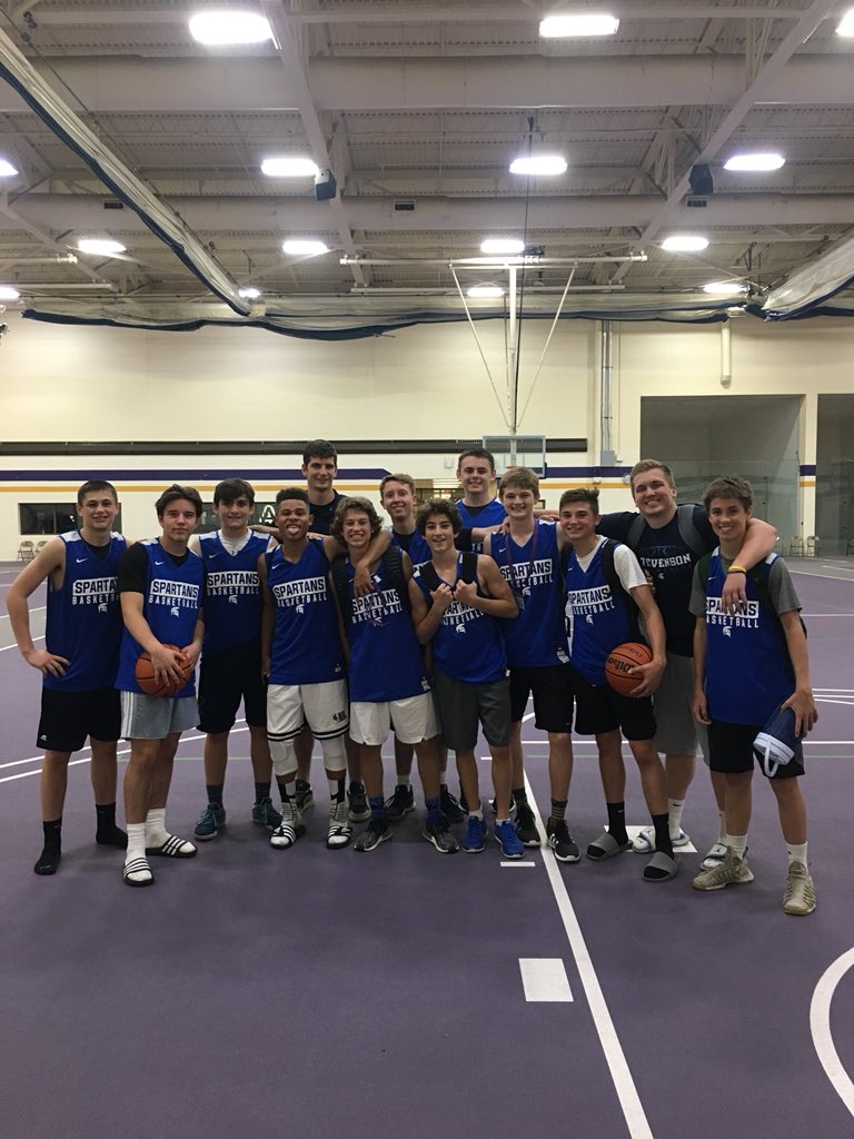 shsspartanbball's tweet photo. JV team gets a big win in the situational tournament! Huge buzzer beater from Evanoff to secure the win and free pizza! 🏀🍕 https://t.co/ztUAvg6bz3