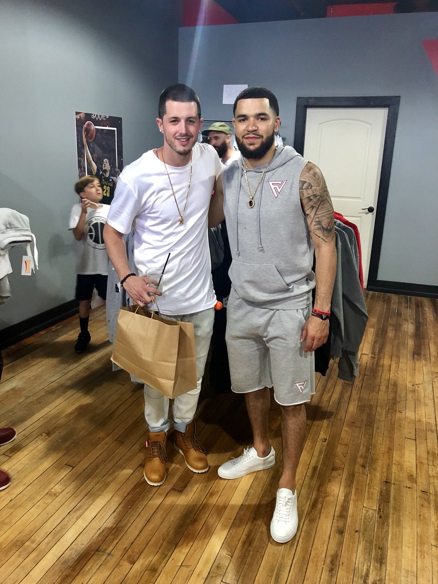 Aaron Smith tweet media