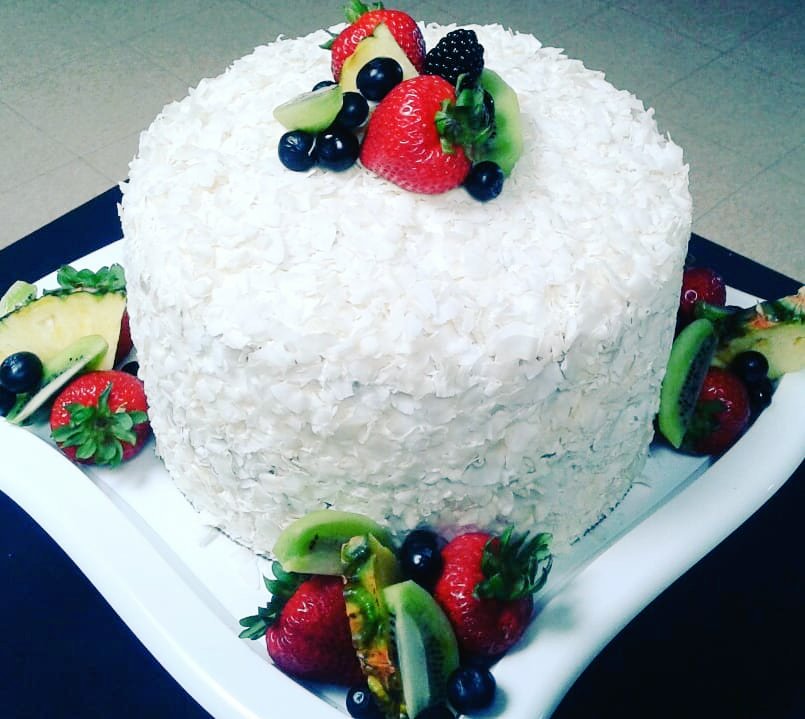 Lasageb's tweet photo. COCONUT CAKE !!!
.
Like, share, comment, follow
.
#cake #coconut #dessert #party @RakutenMKTG_US #delicious @rakutensl @RakutenToday #slc @CHBABiz @TasteUtah #cater #beautiful #yummy #birthday #utahcater @utahfoodntravel @UtahFoodNet @FoodNetwork https://t.co/nNEwNZTyvK