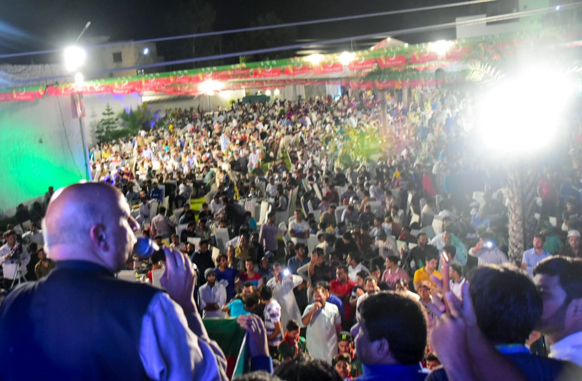 TeamSarwar's tweet photo. سیالکوٹ 2 سو ارب روپے کی ایکسپورٹ کرتا ہے لیکن اس شہر میں کوئی ایک معیاری اسپتال اور یونیورسٹی نہیں ہے
@ChMSarwar https://t.co/OCQW4M3DzP