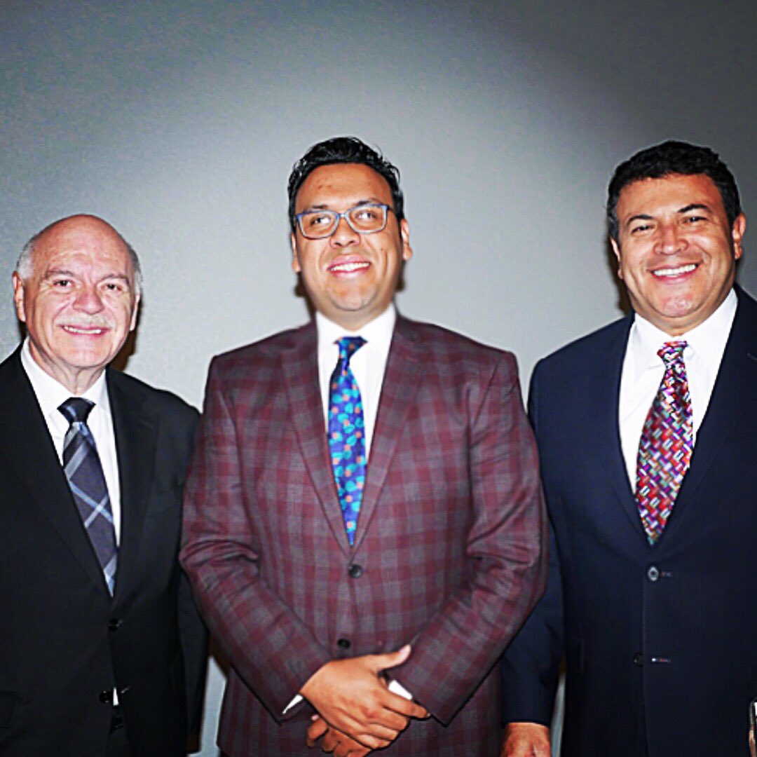 Bobby_Jimenez_'s tweet photo. On the left I have a man of God that has impacted my life with the Apostolic message @ValverdeSam. On the right I have a hero of mine, also a Apostólic Pentecost man of God @RevEliasLimones . I’m honor to have them part of my family. https://t.co/Xlf77KKcm4
