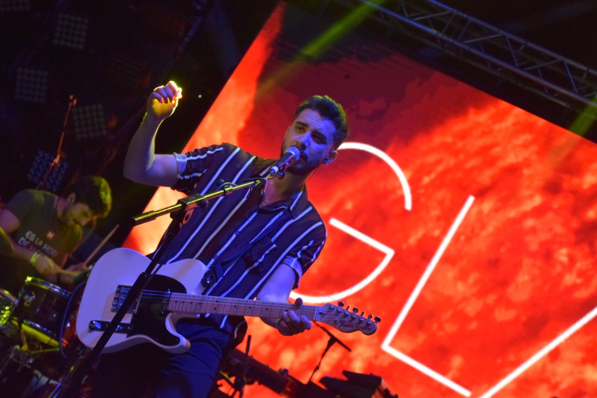 <a href="/GLASmusica/">GLAS</a> con una energía brutal ahora mismo en el escenario <a href="/tripssummerclub/">Trips Summer Club</a> <a href="/elbackstagemag/">El Backstage Mag</a>