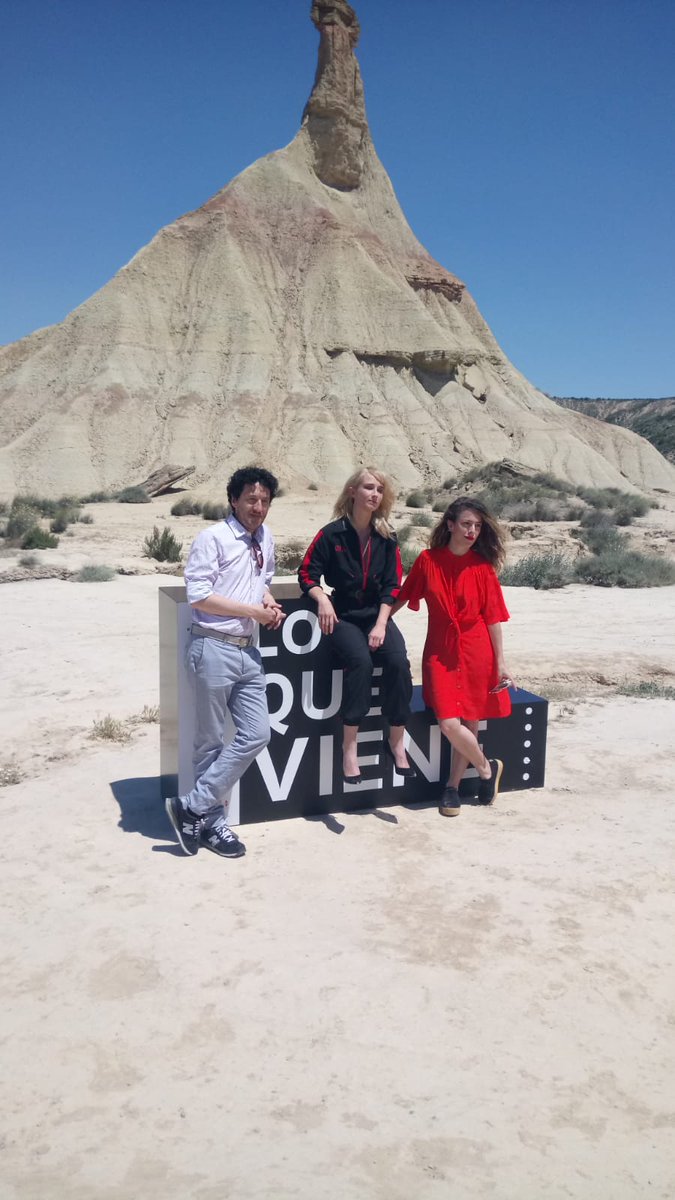 ingridgjworld's tweet photo. Hoy, presentando en Tudela #AnaDeDía parte del equipo: su directora, Andrea Jaurrieta; el productor, Iván Luis; y nuestra Ingrid, actriz protagonista 👏💜✨ #LQV2018 https://t.co/BD1XETjWgV