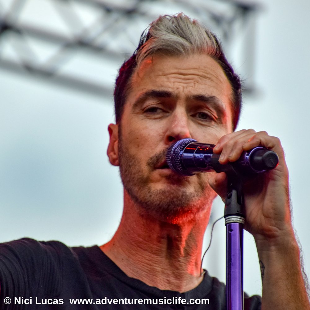 AdventureMusicL's tweet photo. βAm I the only living soul around?β β Handclap #FitzAndTheTantrums
2018 @bunburyfestival @LaureLiveMusic
*See @NiciLucas for alt #PhotoOfTheDay *
π·: #NiciLucas for @AdventureMusicL
#Fitz #LaureLive #Cleveland #Ohio #Bunbury #BunburyMusicFestival #AdventureMusicLife https://t.co/ySr08y1DPO