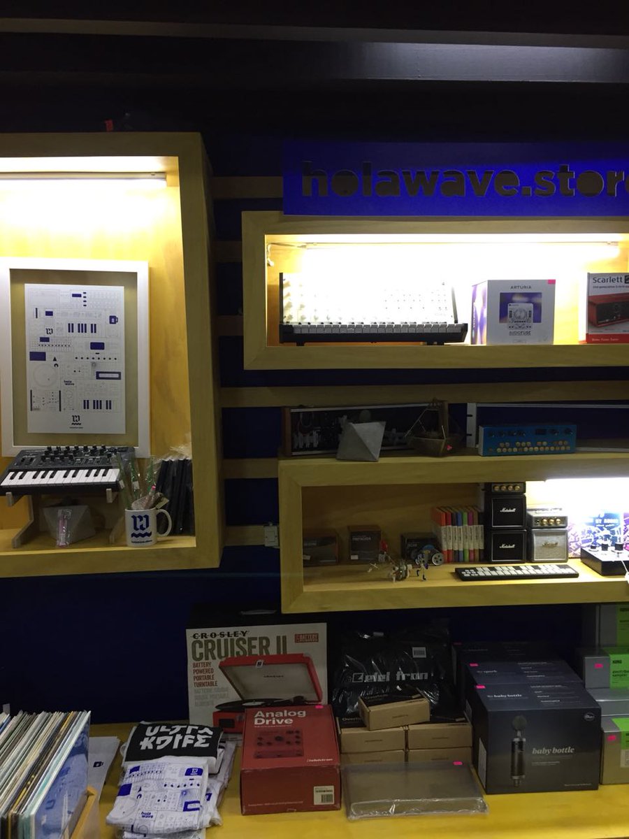 RevistaMarvin's tweet photo. Sintes, discos, merch, agregadoras y más MÚSICA MÚSICA MÚSICA en la #IVFMI del @ccemx 🎵🎷🥁🎹 ▶︎ https://t.co/8KuFcM937A
¡Todavía llegas! #JuniodeMúsica https://t.co/zgF6wnymBK