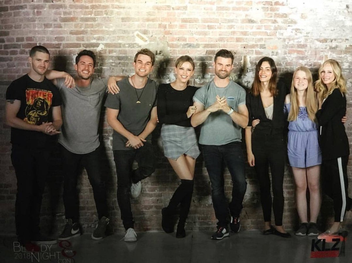 ptonkindaily's tweet photo. 📷 | @1PhoebeJTonkin at #Bloodynightcon_Europe with The Originals &amp; TVD casts ✨ #PhoebeTonkin #TheOriginals https://t.co/dYtuDpiyhl