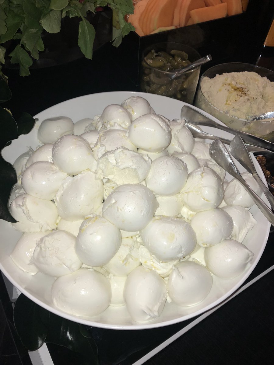 It wasn’t a dream. There really was enough to shamelessly take a WHOLE one #VogueCodes #mozzarellahighs