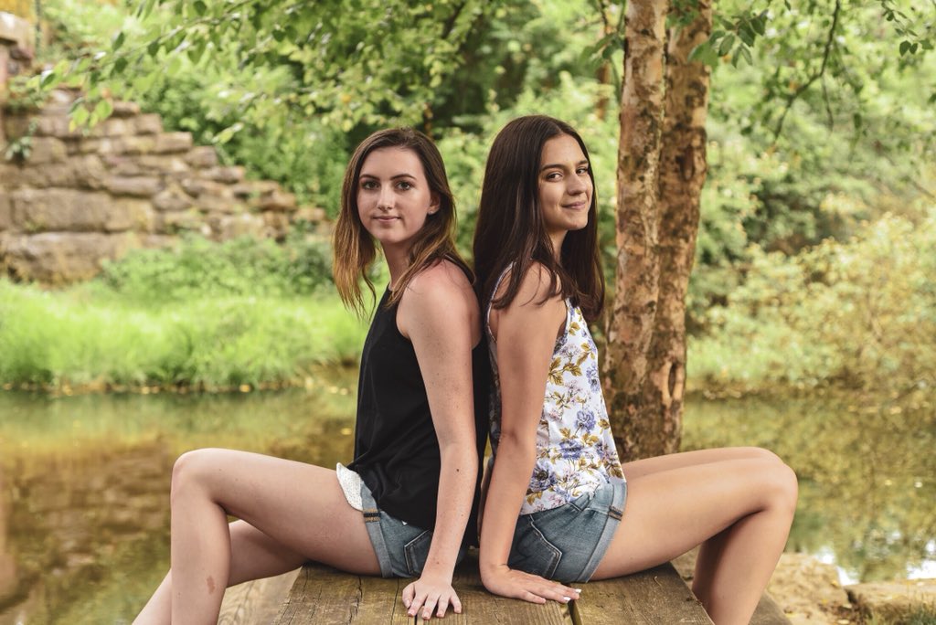 AriannaPhotos's tweet photo. Lockridge and these models😍����... am I right? https://t.co/zWdK0oZnK9