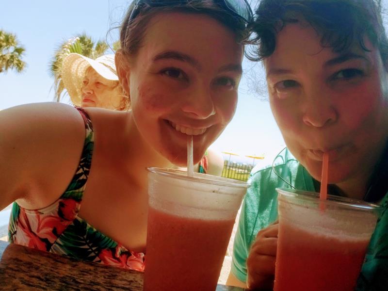 lotusdesigner's tweet photo. My friend Krista is a finalist in Dayton House Resort's Photo Contest- help rally votes: https://t.co/lAL0TnJ3Ny @DaytonHouseMB https://t.co/4ekXU27Gz6