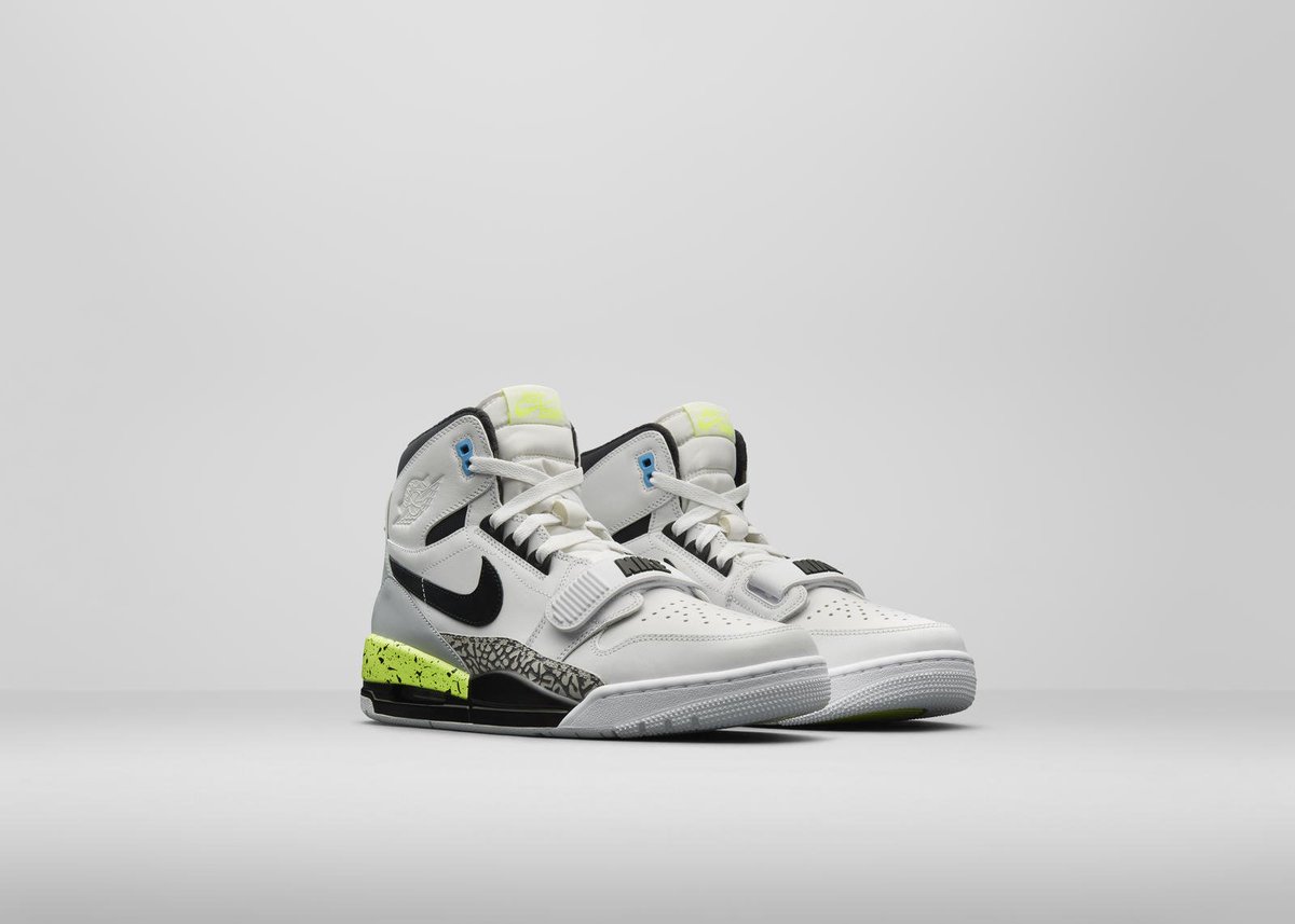 nike alpha force low