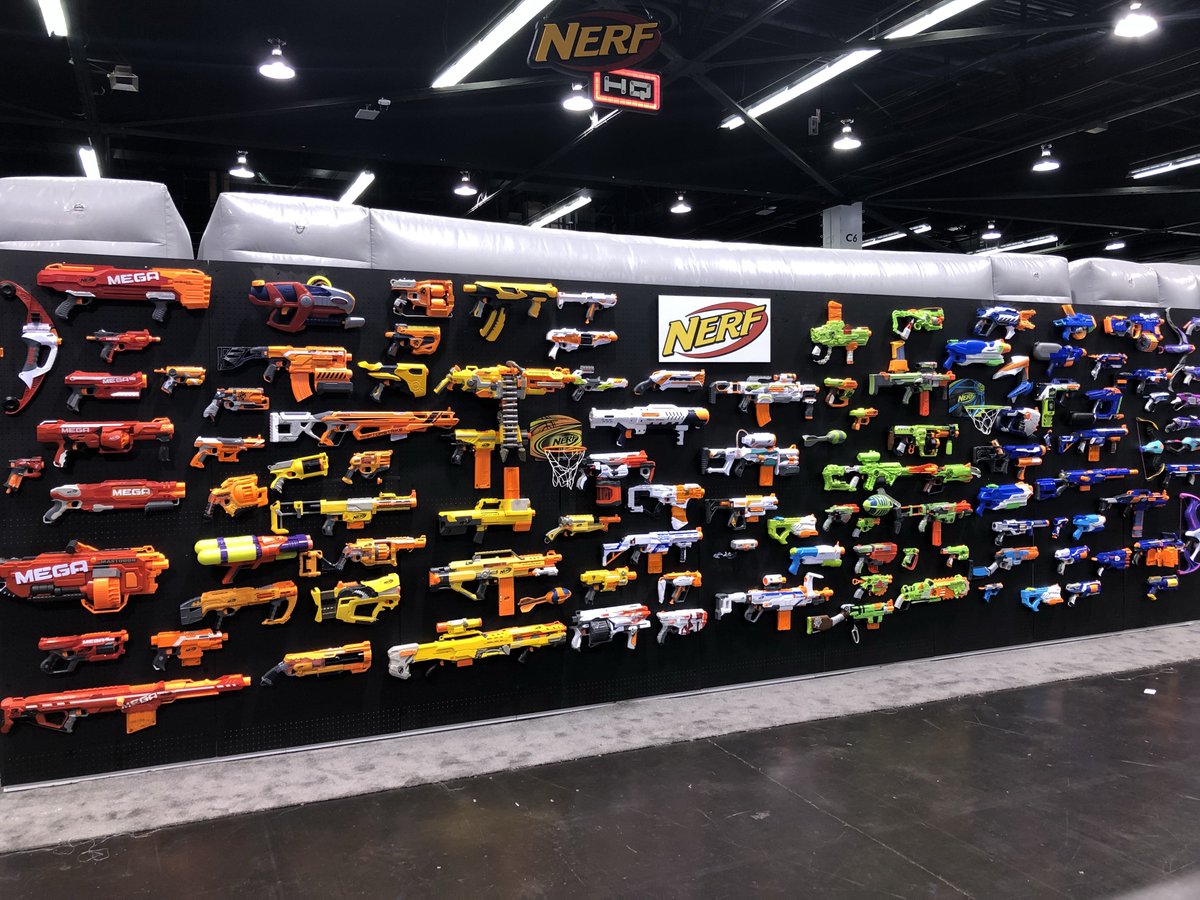 razzykidz's tweet photo. Wow 😮 the @nerf wall at @vidcon ! Awesome!!!! Who loves nerf? #nerf #nerfgun #nerfgunsfordays #nerfparty #nerfblasters #nerfmega #vidcon #vidcon2018 #razzykidz https://t.co/T5Pc0FNo68