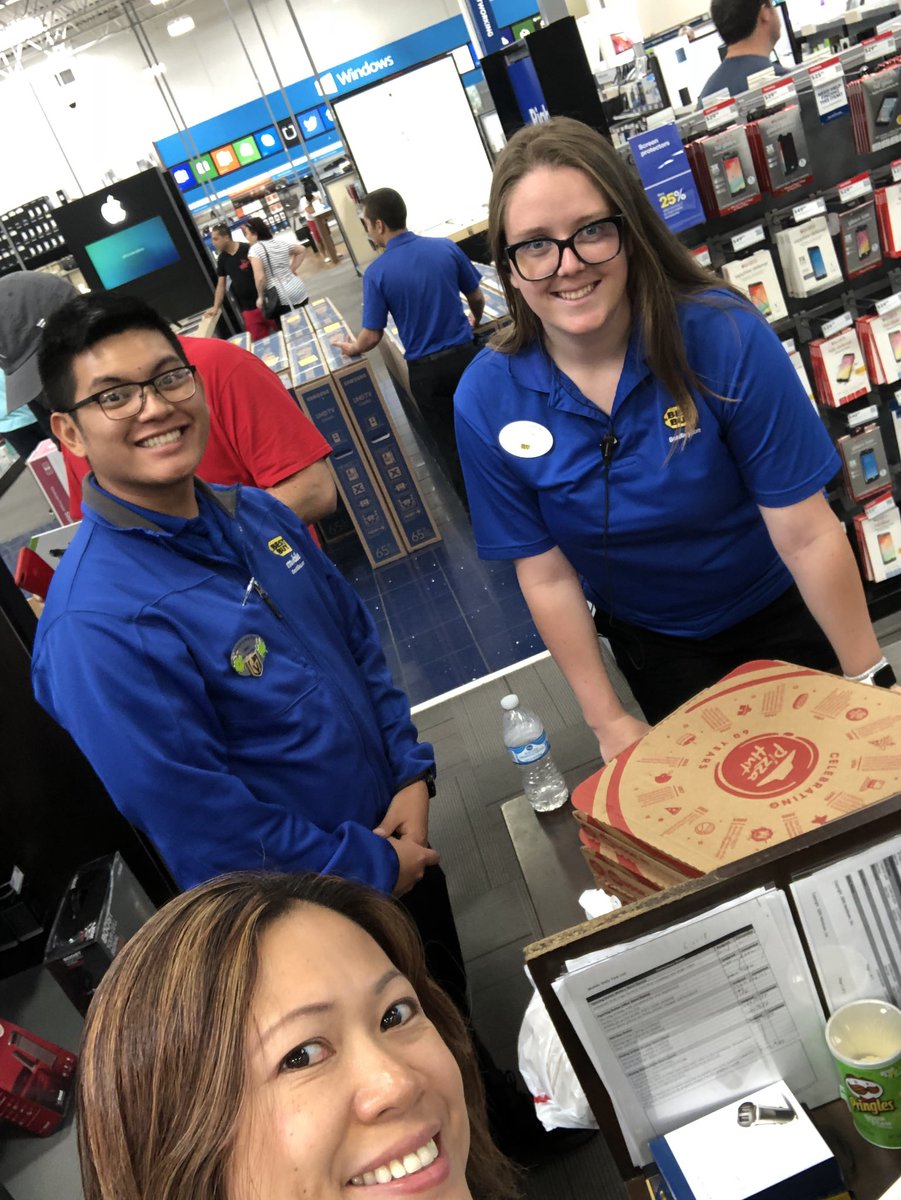 Hungry for deals? Visit best buy 215/Rainbow in Las Vegas 50% off phones on Sprint. #WeareNW #SSTNR <a href="/david_lopez702/">David Lopez</a> <a href="/suehyun_chung/">Suehyun Johan Chung</a> @JamesLeeWC