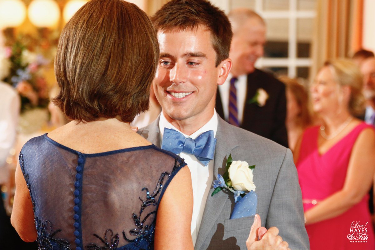 hayesandfisk's tweet photo. We're not crying... you are! The #firstdances were absolutely beautiful and per usual brought a tear to our eye. 

#spiceupherlife #trueloveinpictures #RVAweddings #artforyourlife #virginiaweddings #weddingphotographer https://t.co/GJ4scxAACT