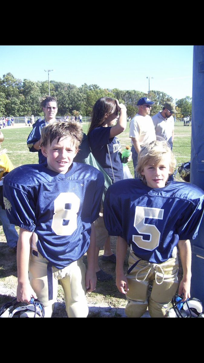 CameronSpires4's tweet photo. Happy 19th to my true Day1! Have a good one man, 19 is a big one it does a whole lot for ya https://t.co/NcXSwtY2qG