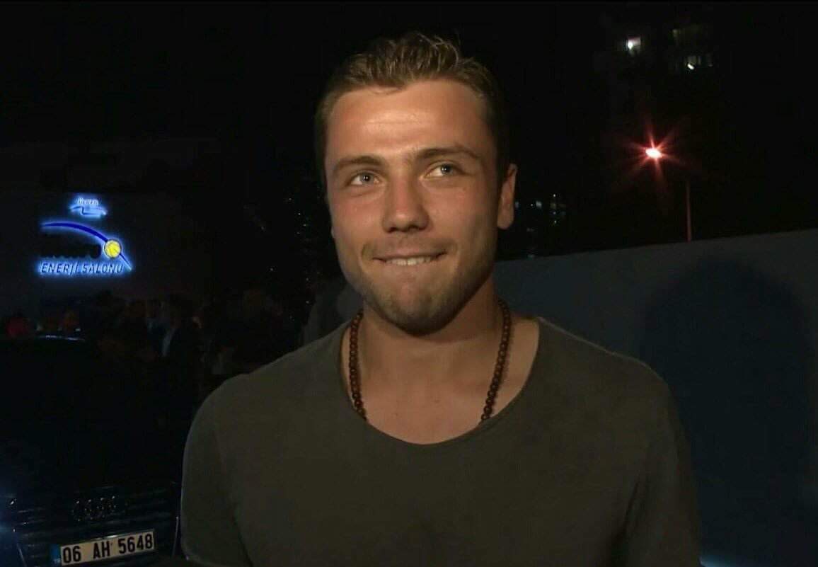 dwarffs's tweet photo. #100MostHandsomeFaces2018 #TolgaSaritaş #tcclander  #100Faces
 @tccandler @tolgasaritas https://t.co/ImhWTvYCT1
