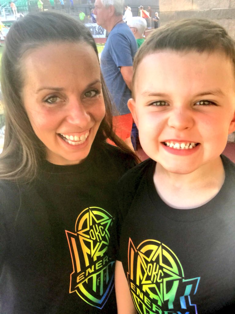 Last game for #PlayingforPride for @MVOextreme and the @EnergyFC #NationalSelfieDay #gogreens #energyfc #ForCityandClub #pride #jax