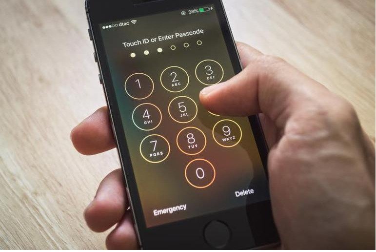 knolinfos's tweet image. A hacker figured out how to brute force #iPhone #passcodes | #CyberSecurity #Apple sco.lt/5nPyvB #NobodyIsPerfect