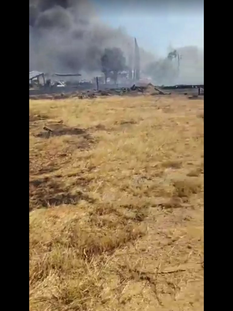 Geekflanka's tweet image. #StollFire More photos via FB live. Red Bluff, CA.