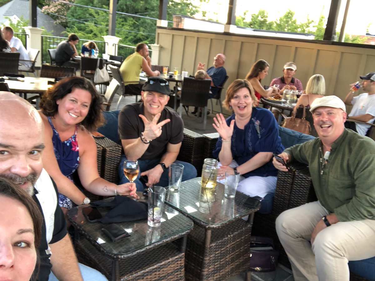 steinlights's tweet image. Date night with my homies!