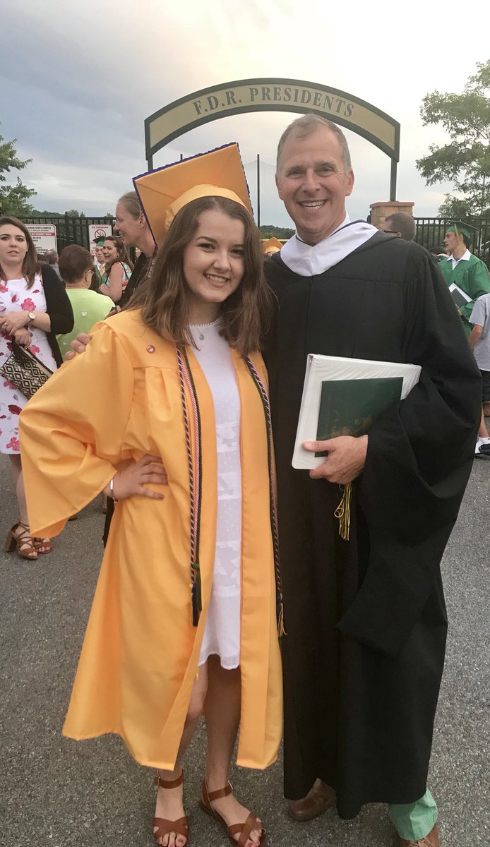 LocalMotionWVKR's tweet photo. Congratulations @ccarolineryan!!! FDR High School Graduate 👩🏼‍🎓  Next up @IthacaCollege 🎉🎶👏 https://t.co/FcpRnVzcdS