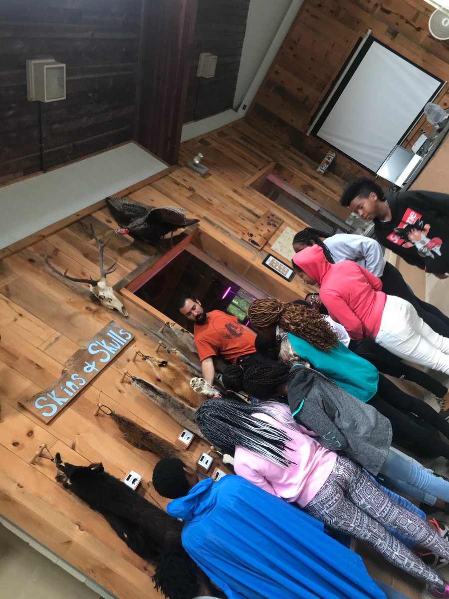 Scienceladiee4's tweet photo. Our students don’t often get the opportunity to learn outside of the classroom but we are #Thankful for the opportunities that allow us to do so... #IQWST #PEEC #nationalpark #ThankYou #13thAvePantherPride https://t.co/3KdirJ7PHr