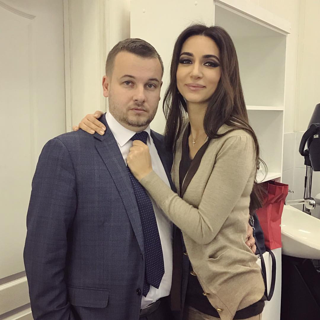 Директор Зары певицы