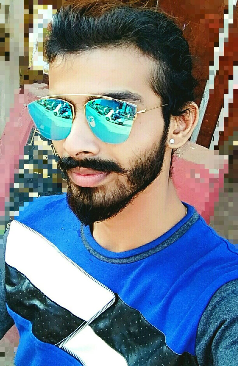 Jeetjagjit3's tweet photo. Think Different 🤓😜
#ollywood #actors #actorlife #events #award_gallery #bollywoodfashion #bollywoodstylefile #fashion #fashionable #fashion #fashionph #fashions  #fashiondesigner #designers #designer  #designerwear  #masterdesigner #maledesigner #femaledesigner https://t.co/b4WUpAq9HZ
