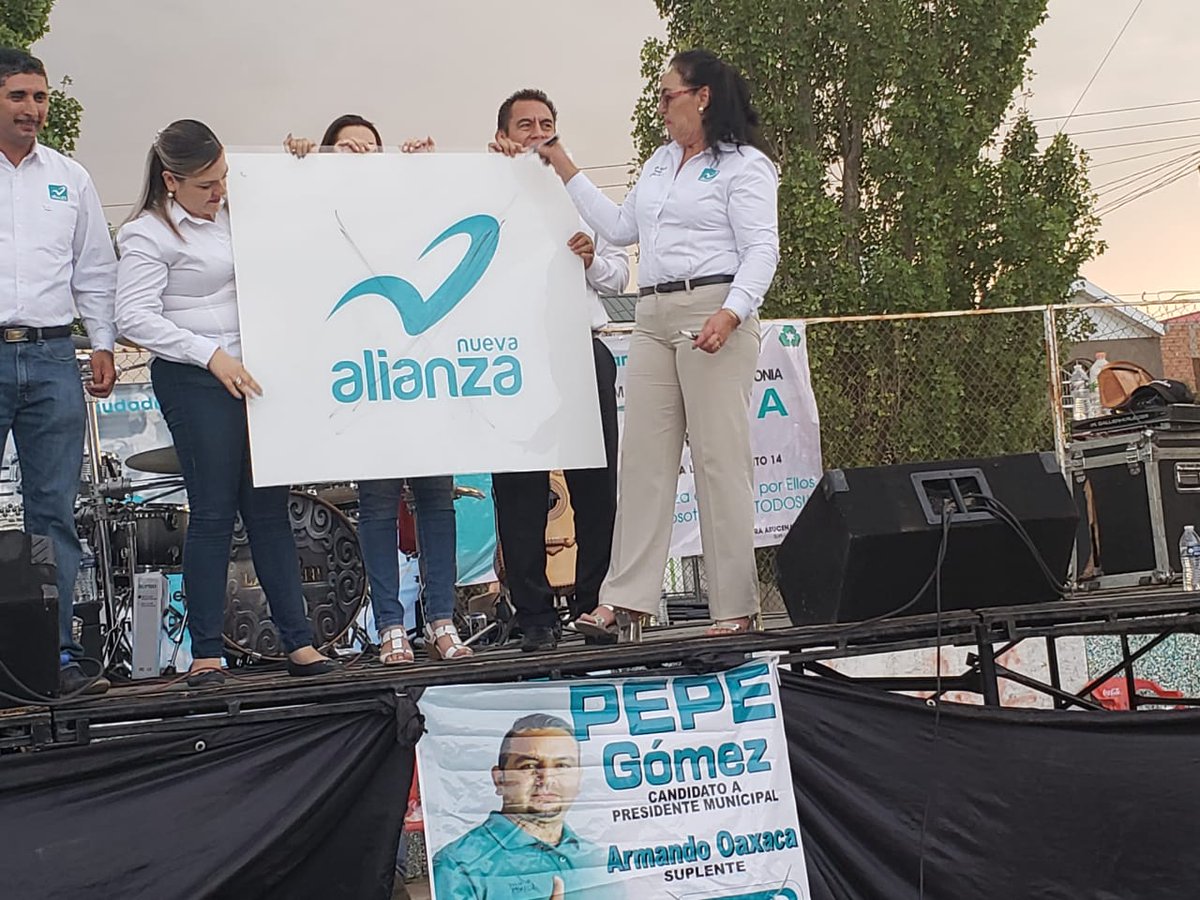 NAChihc8's tweet photo. Con música y un gran ambiente se llevó a cabo el cierre de campaña en la región de Cuauhtémoc de los candidatos a Presidente Municipal Pepe Gómez, Diputada Local por el Distrito 14 Antonia Rivas  y Diputado Federal por el Distrito 07 Erik Celis.   
#VotaTodoNuevaAlianza https://t.co/26Rm8HVYUq