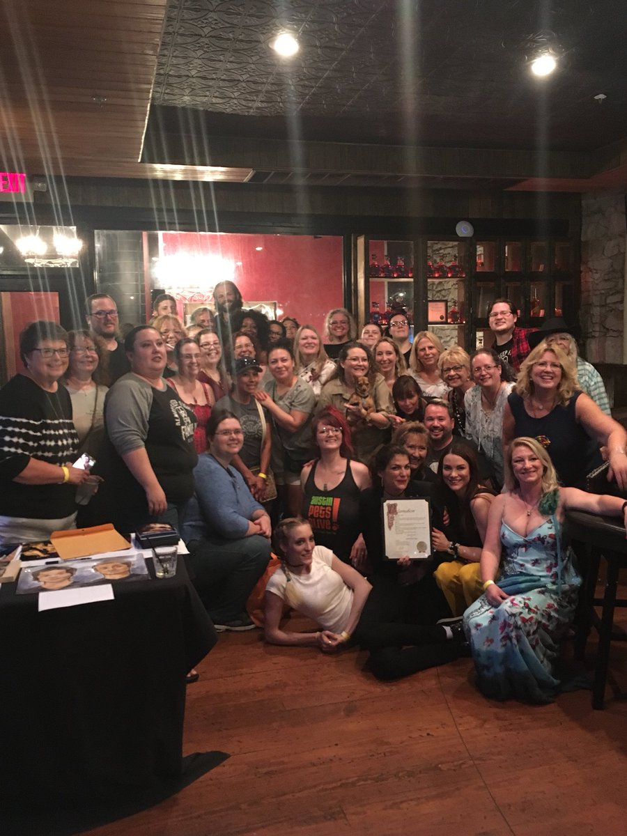 jonluc67's tweet photo. Group photo #paws4akf https://t.co/NhxnuSNa3A
