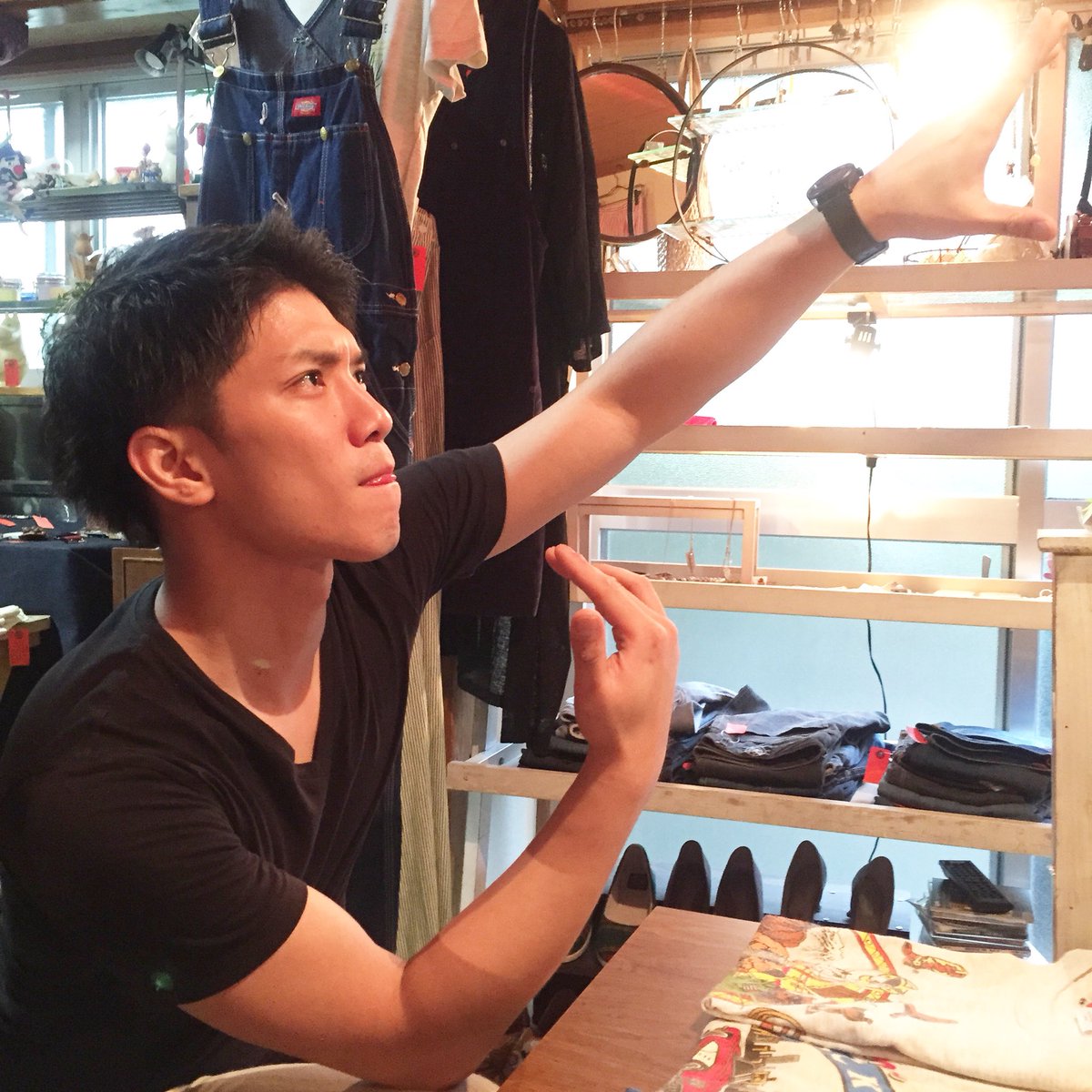 SelectShopRudie's tweet photo. Rudieスナップ✨
プレゼントを買いにありがとうございます🌞
本日もRudie Baseオープン🏡
お気軽に遊びに来てください😁
#rudiebase #相模大野 #古着屋 #雑貨屋 #スナップ #vintage #町田 https://t.co/TqpQfQBDAz