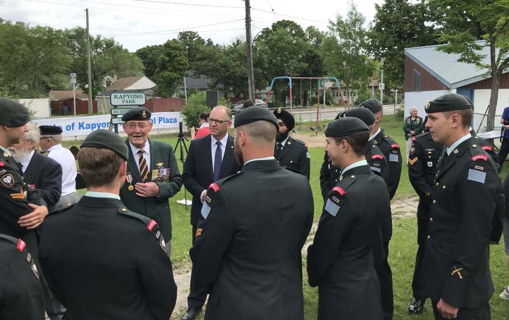 It was a very special moment to hear #KoreanWarVeteran Ron Shepherd of #2PPCLI sharing stories of the #BattleofKapyong with young soldiers of #2PPCLI.