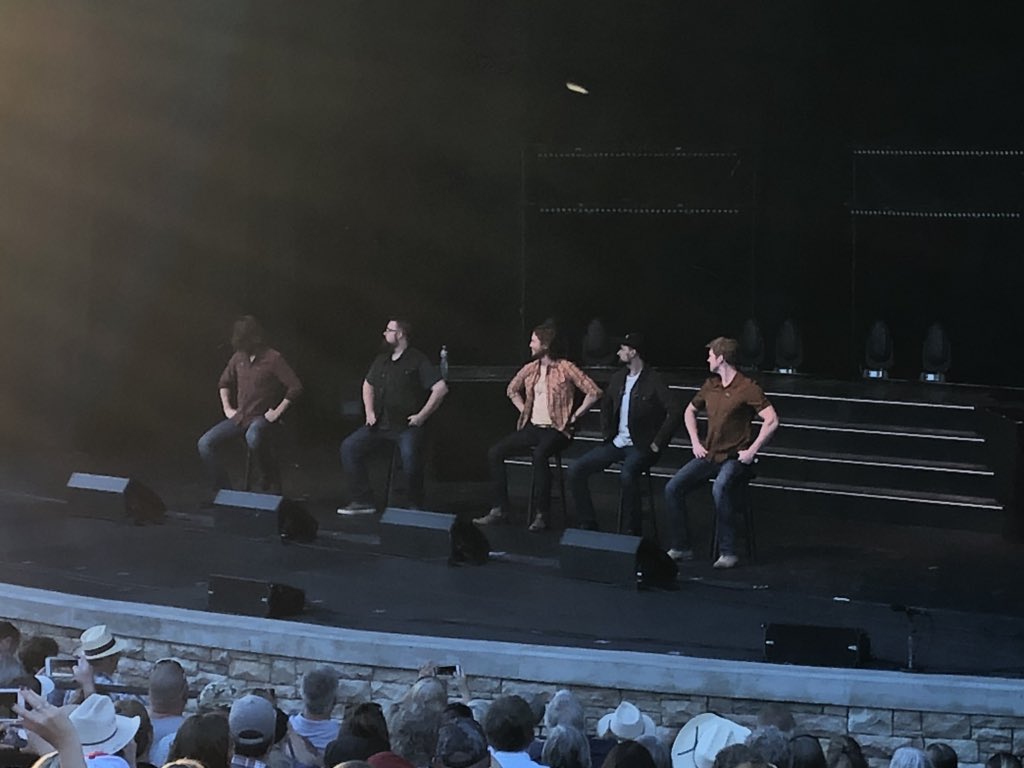 bbairdgen's tweet photo. Finally getting to see @HomeFreeGuys live in the #sandyamp singing some my favorite songs https://t.co/ThI9pjourz