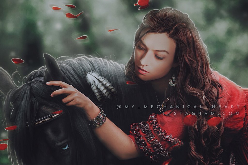 papermacheskies's tweet photo. • •⚜️•⚜️• • mircalla karnstein • forgive me, I haven’t made horse related artwork in roughly 2 years now! So I’m a little rusty to say the least, still here’s something a little different for #Carmilla or should I say #Mircalla(!) @natvanlis @carmillaseries #Creampuffs https://t.co/oYJLne2GlY