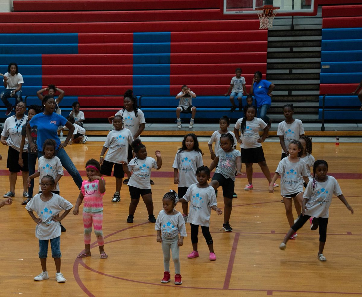 _CJFoundation's tweet photo. Sports and Academic Camp 2018 is a wrap.  A great time had by all.  Thank you Hawkinsville for joining us.  Here are a few highlights. https://t.co/YjHHZ6HuBj