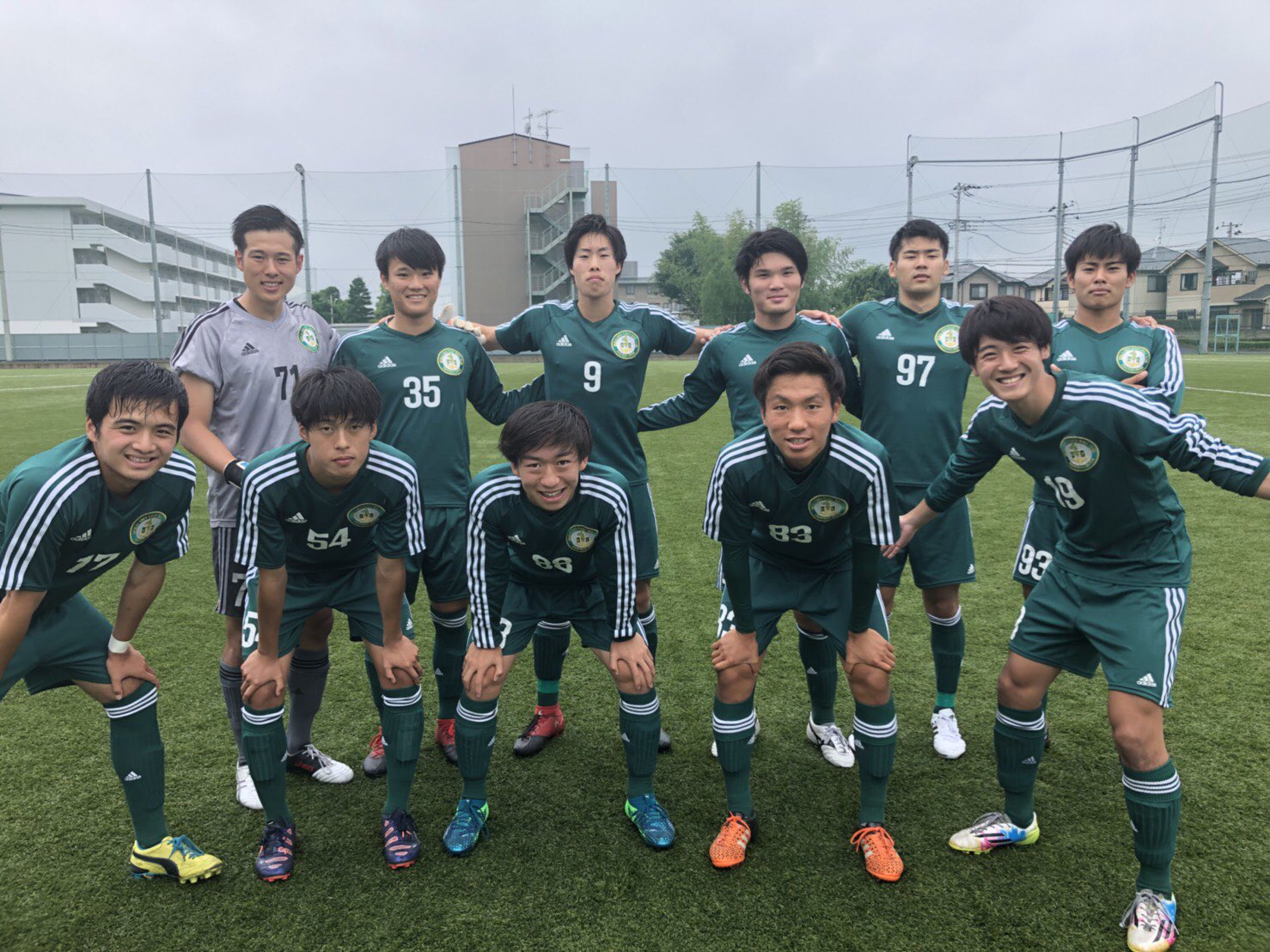 い出のひと時に、とびきりのおしゃれを! 明海大学 サッカー部