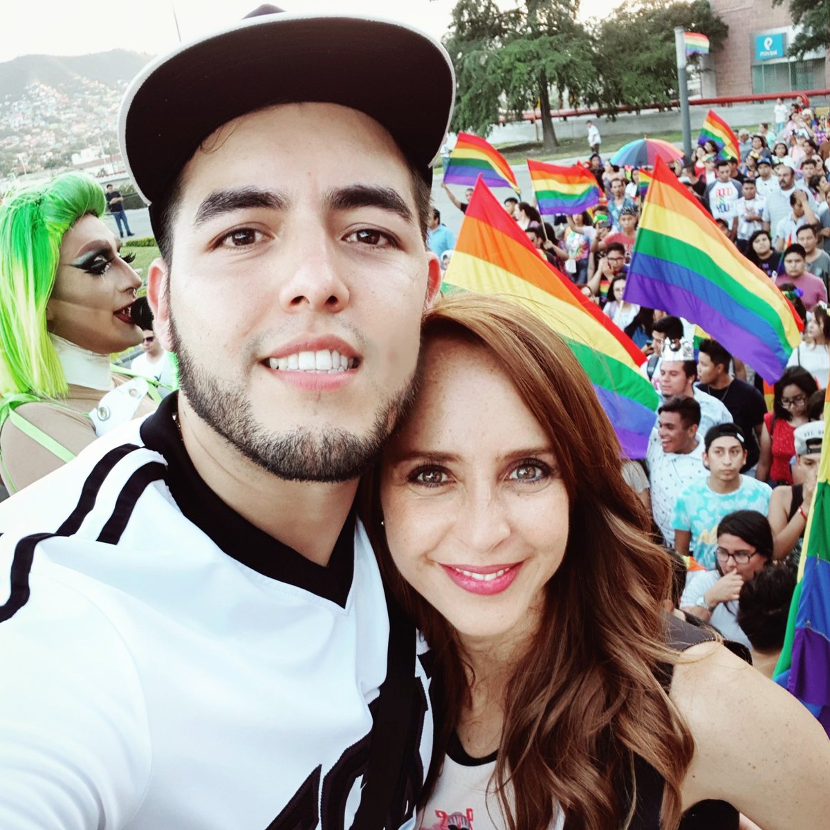 Adrian_Mtorres's tweet photo. Gracias por la invitación a esta gran Marcha 
#Apoyando #Singers
#DembowUrbanShow
y @IranCastilloCom https://t.co/mirVF629kA