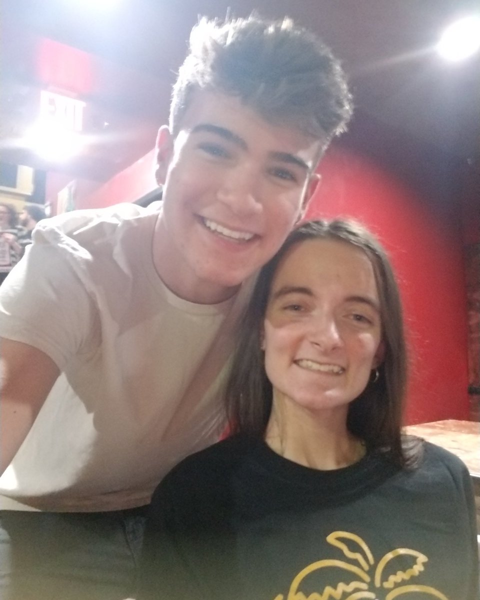 DevinsGrlKayla's tweet photo. @DevinHayes I miss you lots. So proud of you ๐ hope I get some devin hugs soon! ๐ #askdevin https://t.co/JyXCuQTHXk