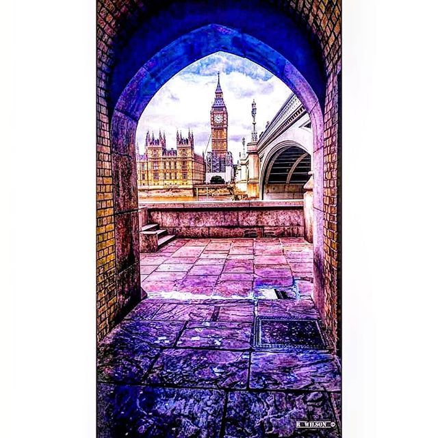 One Of my favs ..'Time Machine' #ig_artgallery #explore_destinations #WHPlandscape #wonderearthurbanclub #urbanbritain #londonwayfarer #unlimited_london #bestukpics #thota #iglobal_photographers #london_enthusiast #bigcameraofficial #toplondonphoto #loves_united_london  #myt…