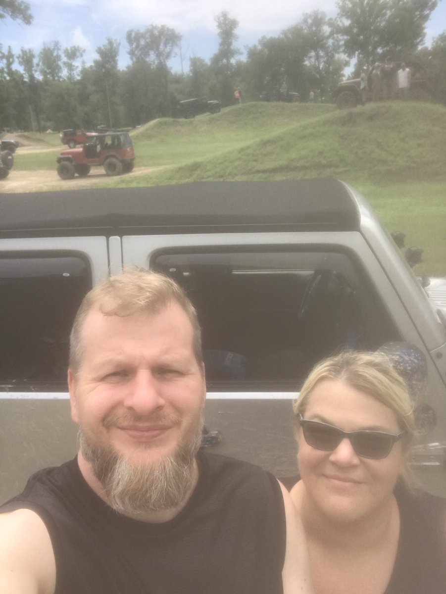steelecreations's tweet photo. Love my girl... and that handsome hubby of mine! #jeeplife #jeepcouple #beardedjeeper #jeepgirl @TopJeepers @DirtLifeApparel @THEJeepMafia @toxicoffroad @Legendary1941 https://t.co/ONSPD29Hvl