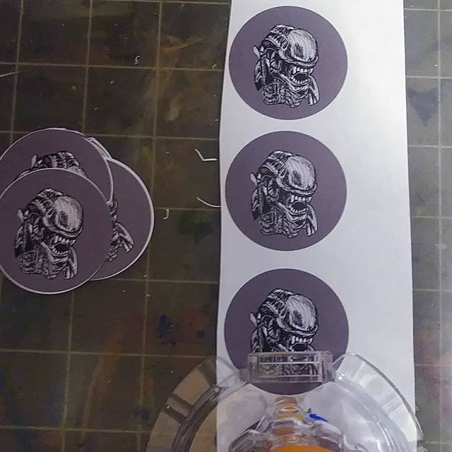 inkeater's tweet image. Predator! He's probably one of my favorites. 👽✌❤#preppinglikeaboss #cut #pinbacks #pinbackbuttons #pins #buttons #inkeateroriginals #inkeater #artistonyoutube #artistsoninstagram #predator ift.tt/2yxZ7t0