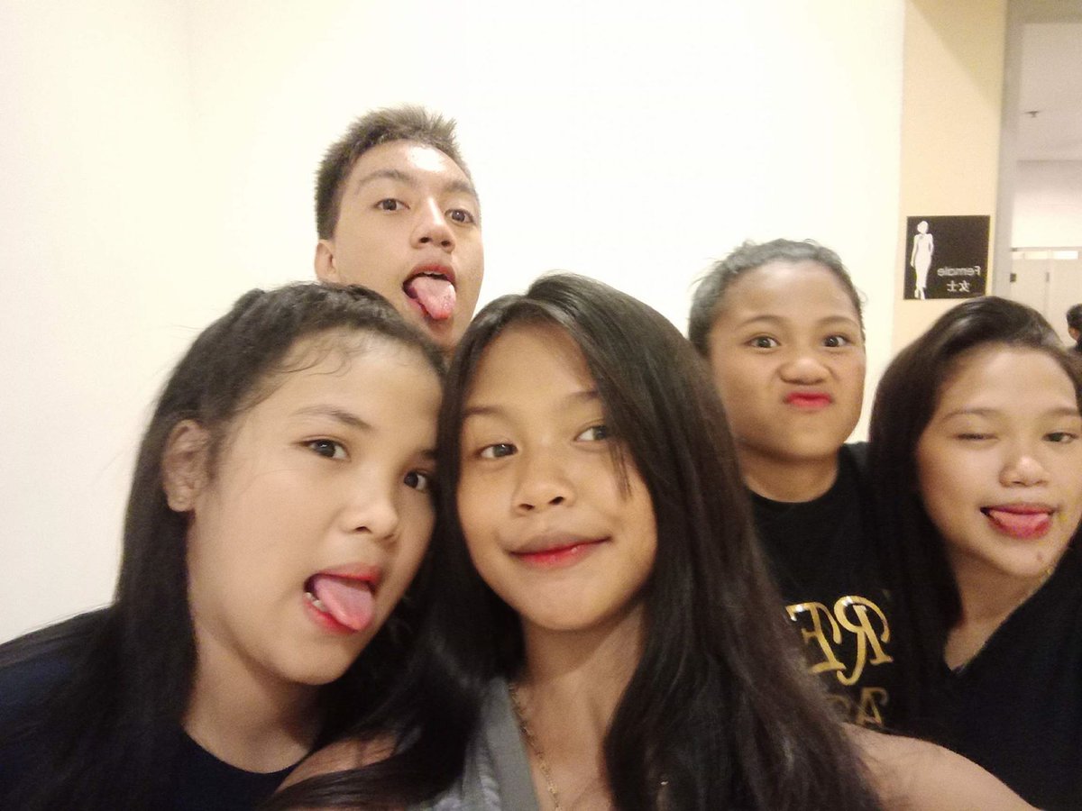 flonie_morallos's tweet photo. Mga bida bida😍😘
#preny yan eh https://t.co/wJZ0ga3D7q