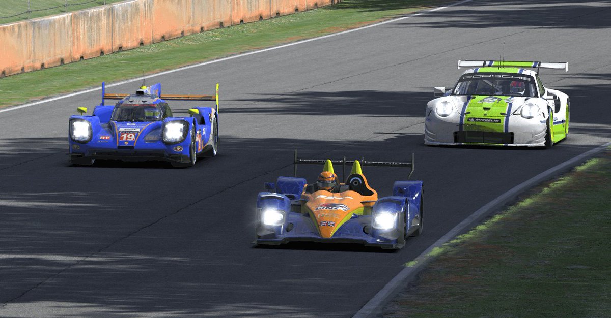 S2SRespit's tweet photo. Después de varias carreras con percances, consigo un P3 en la Le Mans series con el LMP1. @V12Simracing #DriveForTeam https://t.co/YV0EOwBDWB