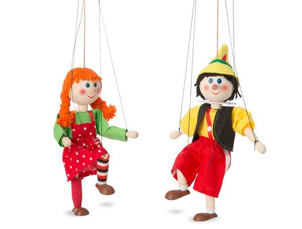 Игрушка на ниточках. Марионетка на веревочках. Кукла марионетка. Кукла марионетка. Кукла на ниточках.