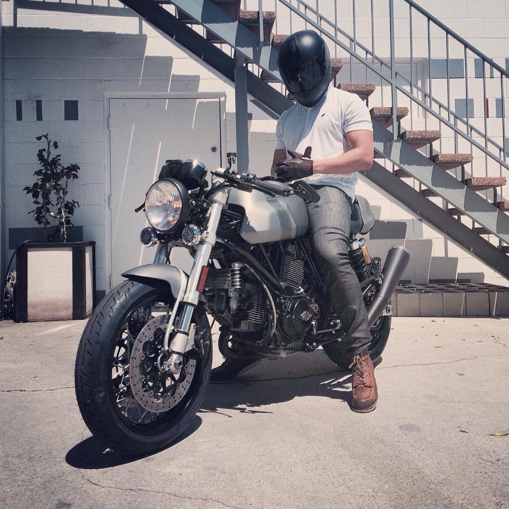 No identity #sportclassic #ducati #caferacer #sport1000 #gt1000 #paulsmart #ducatilover