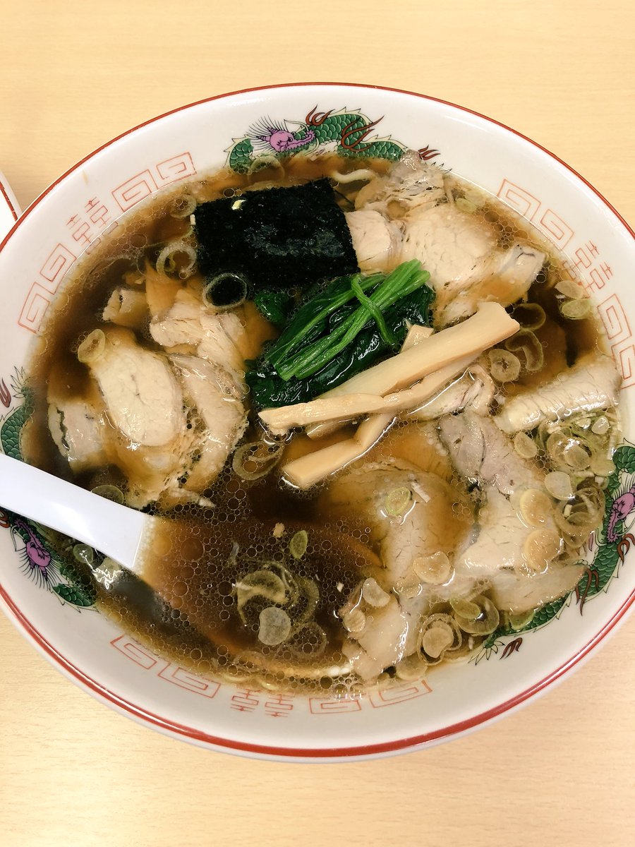 LASTWINDOWcing's tweet photo. 6月20
しごとおわり

伊勢崎市はフーマさん。

チャーシウメン
半チャーハン

はじめてのお店。
生姜醤油らーめんのお店。県外で流行ってるのかな？それは全然しらないんですがすごく美味しかった！！
懐かしい感じの美味いお店版みたいな！
たっぷりスープごくごく飲めちゃいます！大盛りをおすすめ！ https://t.co/BBe9tQKuok