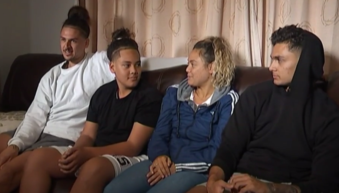 Fotu family relishing time together on home court bit.ly/2MjSPiN