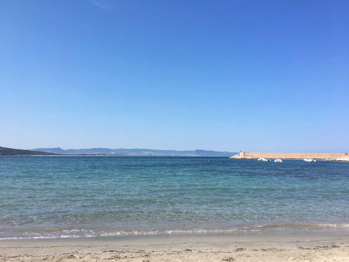 UD_Takes_Europe's tweet photo. (Friday): Beach chilling, another exciting car ride through Sardinia, and arrival in the Amalfi Coast! https://t.co/VdXMzPV9v4